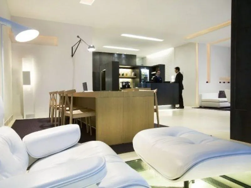 ***  Hotel Denit Барселона Испания