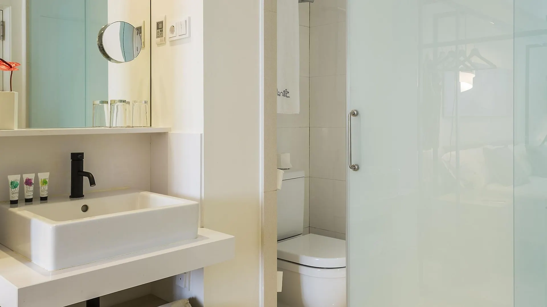 ***  Hotel Denit Barcelona Spain