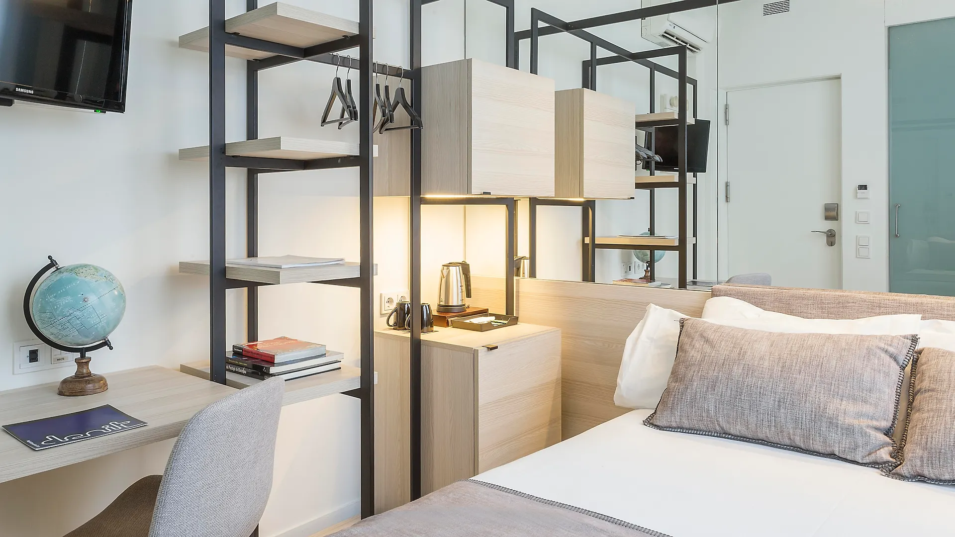 Hotel Denit Barcelona Spain