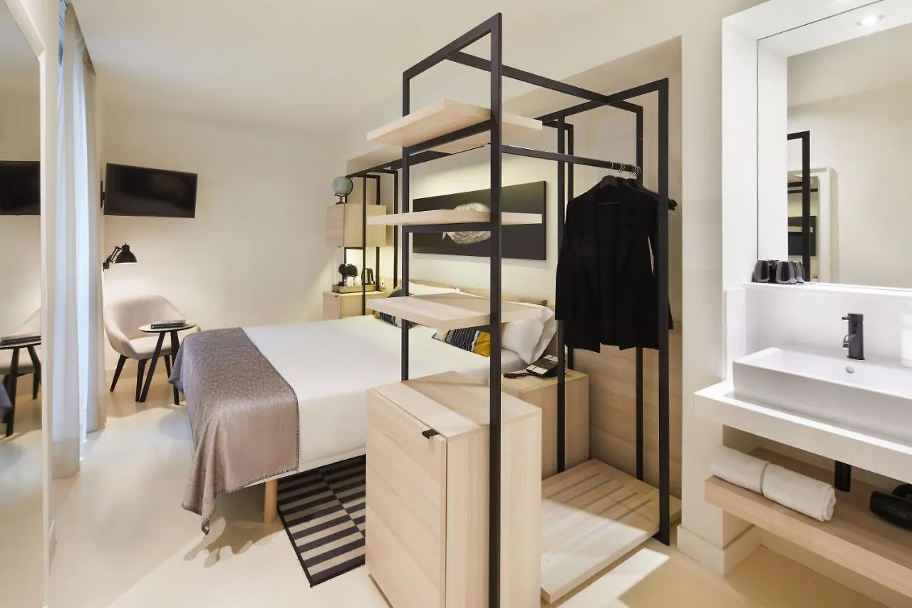 Hotel Denit Barcelona 3*,  Spain